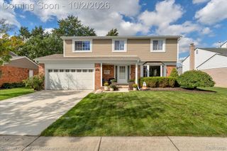 454 Queens Way, Canton Charter Township, MI 48188