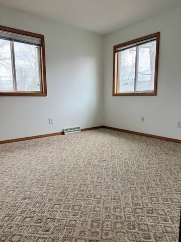 1039 36th Avenue N, Saint Cloud, MN 56303