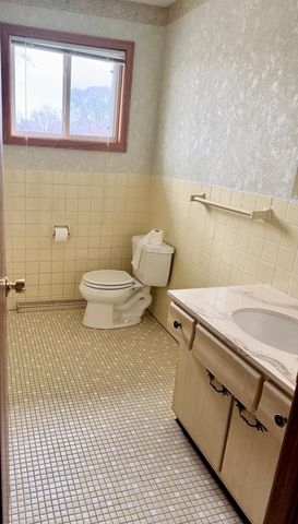 1039 36th Avenue N, Saint Cloud, MN 56303