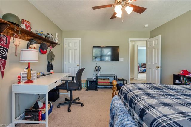 6049 Roland Smith DR, Gloucester, VA 23061