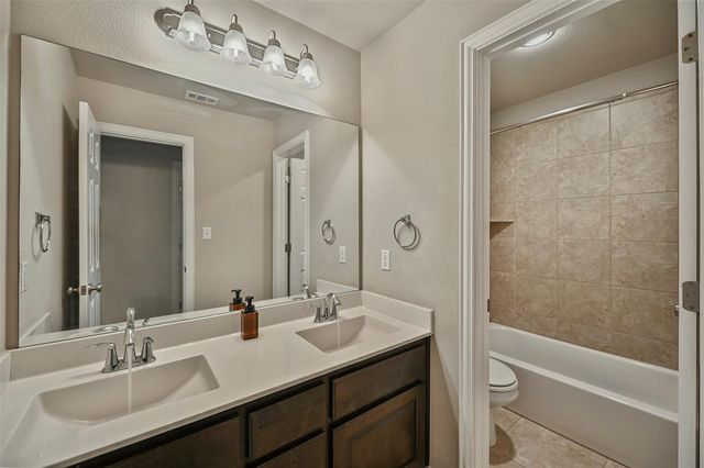 260 Norcia LOOP, Liberty Hill, TX 78642