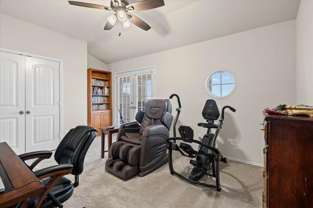 212 Plata LN, Jarrell, TX 76537