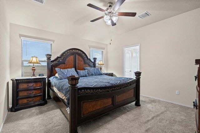 212 Plata LN, Jarrell, TX 76537