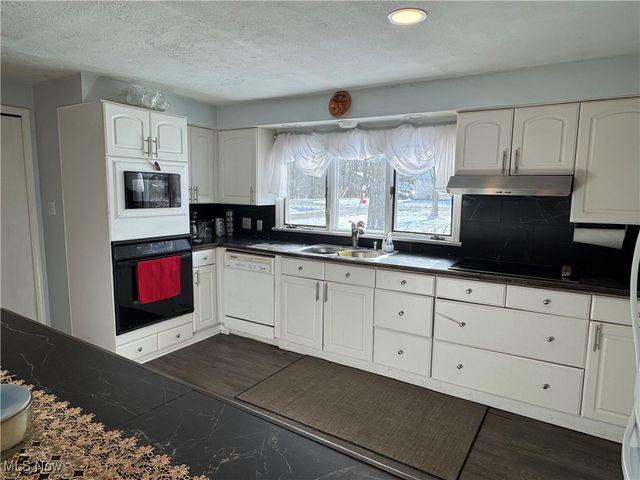 5104 Main Avenue, North Ridgeville, OH 44039