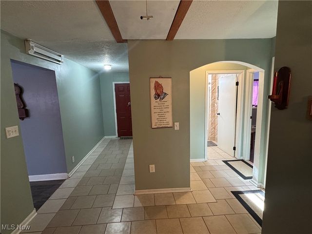 5104 Main Avenue, North Ridgeville, OH 44039