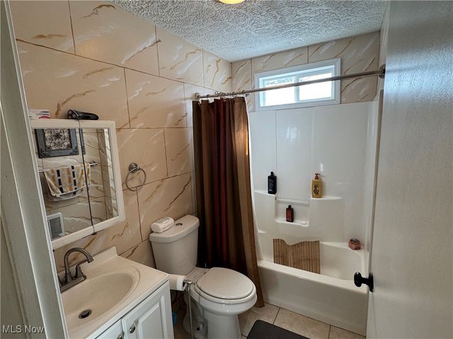 5104 Main Avenue, North Ridgeville, OH 44039