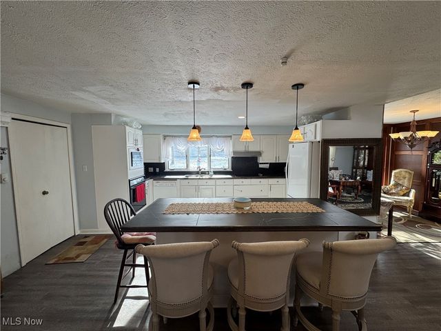 5104 Main Avenue, North Ridgeville, OH 44039