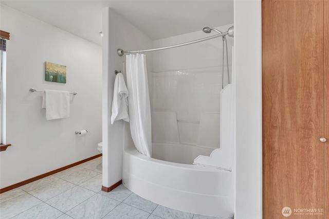 29749 216th Place SE, Kent, WA 98042