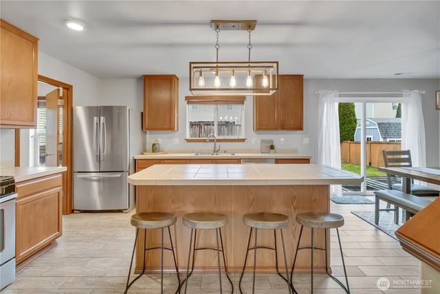 29749 216th Place SE, Kent, WA 98042