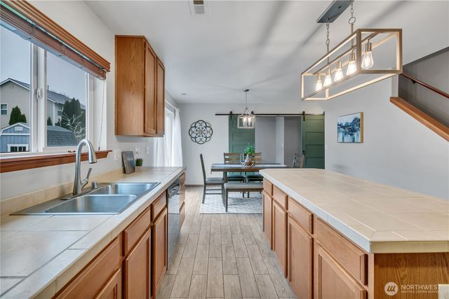 29749 216th Place SE, Kent, WA 98042