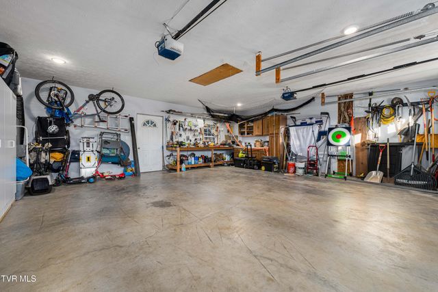 245 Highland Hills Drive, Gray, TN 37615