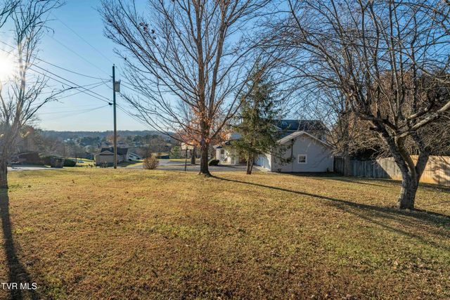245 Highland Hills Drive, Gray, TN 37615