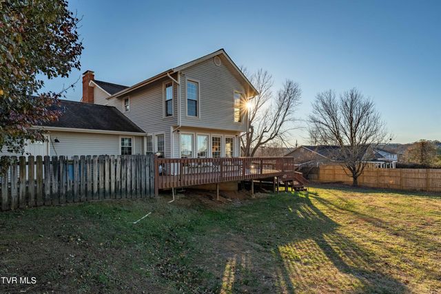 245 Highland Hills Drive, Gray, TN 37615