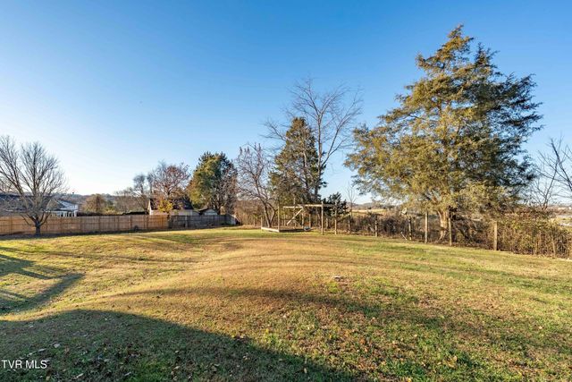 245 Highland Hills Drive, Gray, TN 37615