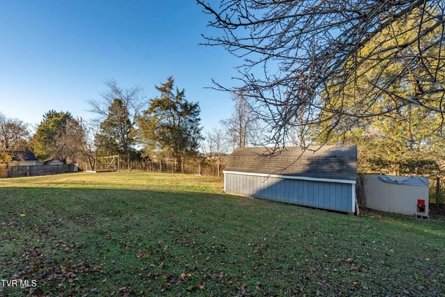 245 Highland Hills Drive, Gray, TN 37615