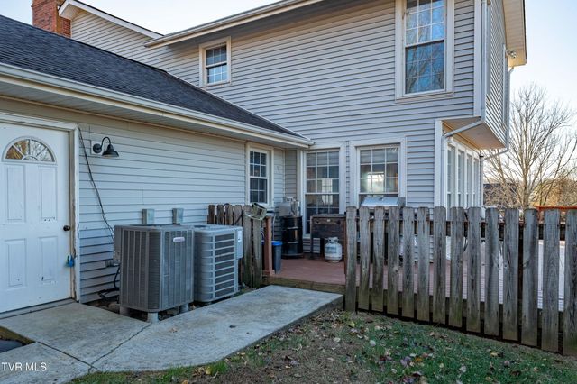 245 Highland Hills Drive, Gray, TN 37615