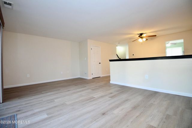 5-2 Claridge Court 2, Freehold, NJ 07728