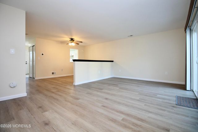 5-2 Claridge Court 2, Freehold, NJ 07728