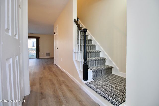 5-2 Claridge Court 2, Freehold, NJ 07728