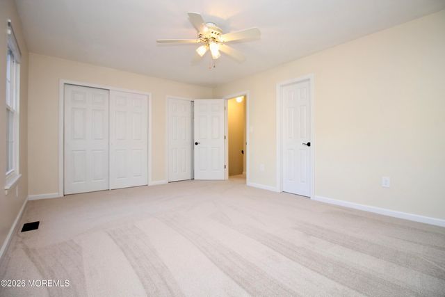 5-2 Claridge Court 2, Freehold, NJ 07728