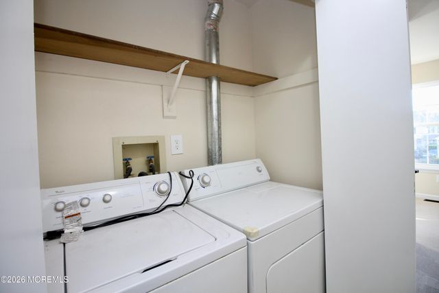 5-2 Claridge Court 2, Freehold, NJ 07728