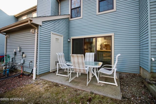 5-2 Claridge Court 2, Freehold, NJ 07728