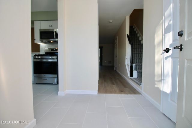 5-2 Claridge Court 2, Freehold, NJ 07728