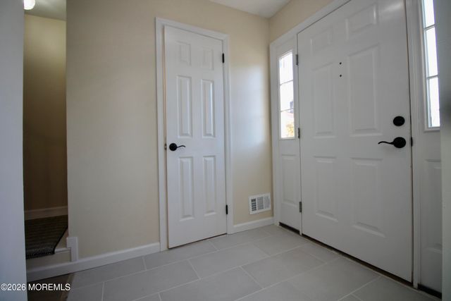 5-2 Claridge Court 2, Freehold, NJ 07728