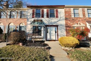 5-2 Claridge Court 2, Freehold, NJ 07728