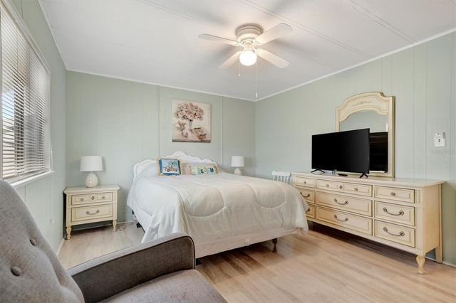 110 E SAINT LUCIA LOOP, Apollo Beach, FL 33572