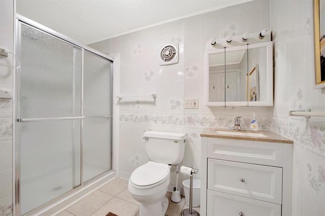 110 E SAINT LUCIA LOOP, Apollo Beach, FL 33572