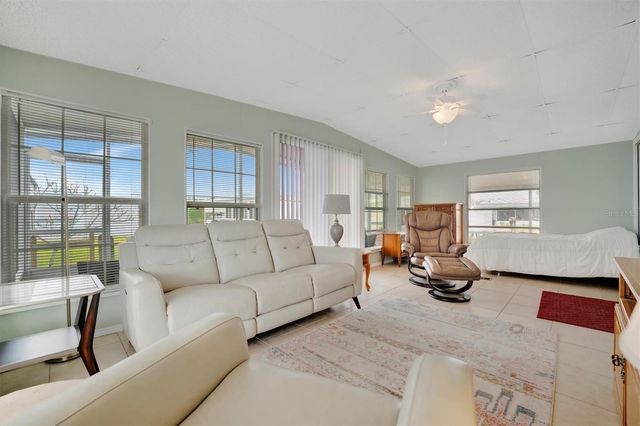 110 E SAINT LUCIA LOOP, Apollo Beach, FL 33572