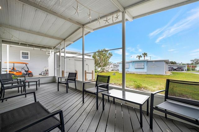 110 E SAINT LUCIA LOOP, Apollo Beach, FL 33572