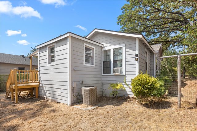 1718 S Fannin Avenue, Denison, TX 75020