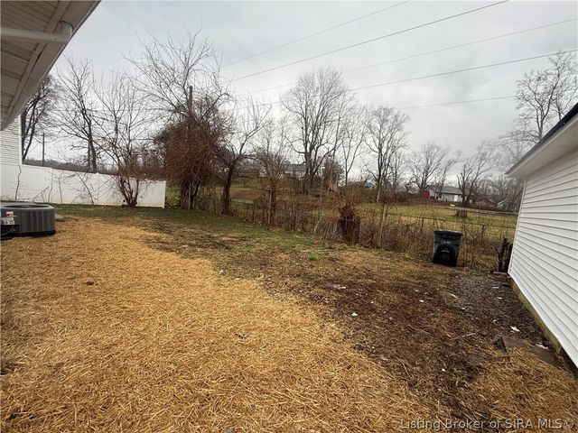 321 Halcyon Road, Charlestown, IN 47111