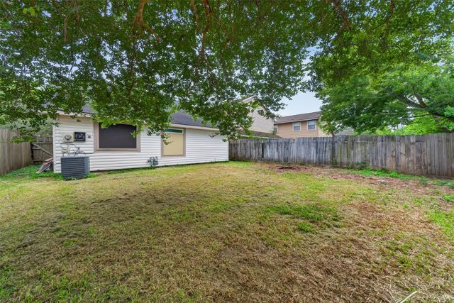 4735 Woodford Street, Baytown, TX 77521