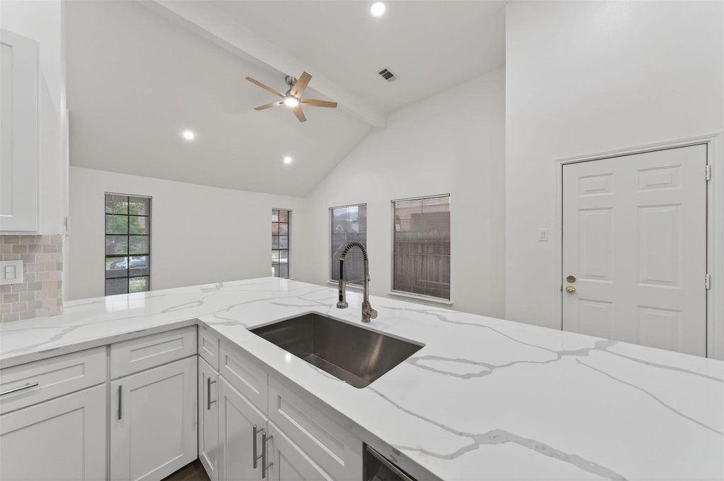 4735 Woodford Street, Baytown, TX 77521
