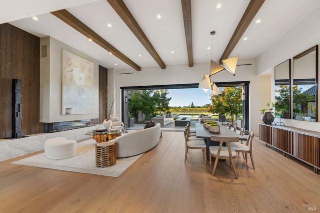 1590 McKinley Rd, Napa, CA 94558