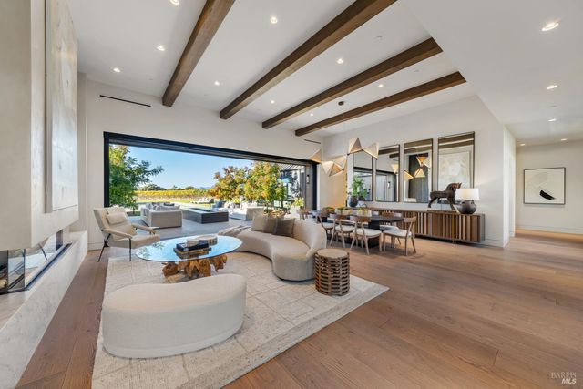 1590 McKinley Rd, Napa, CA 94558