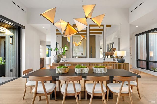 1590 McKinley Rd, Napa, CA 94558