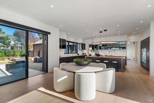 1590 McKinley Rd, Napa, CA 94558