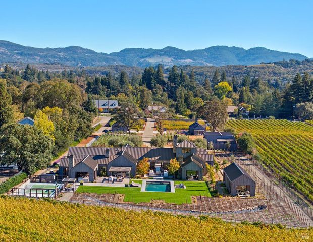 1590 McKinley Rd, Napa, CA 94558