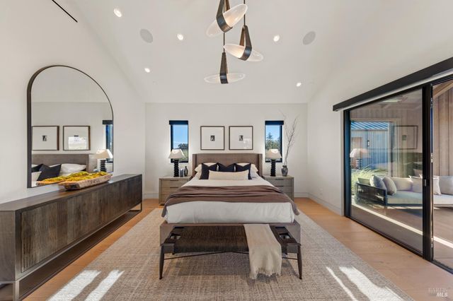 1590 McKinley Rd, Napa, CA 94558