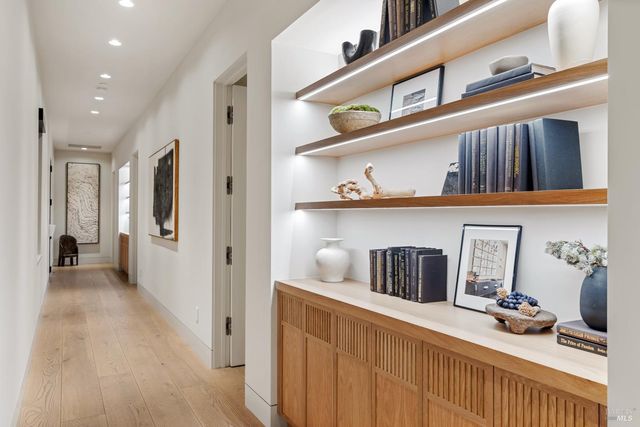 1590 McKinley Rd, Napa, CA 94558