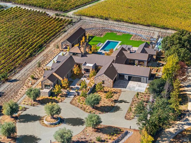1590 McKinley Rd, Napa, CA 94558
