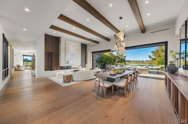 1590 McKinley Rd, Napa, CA 94558