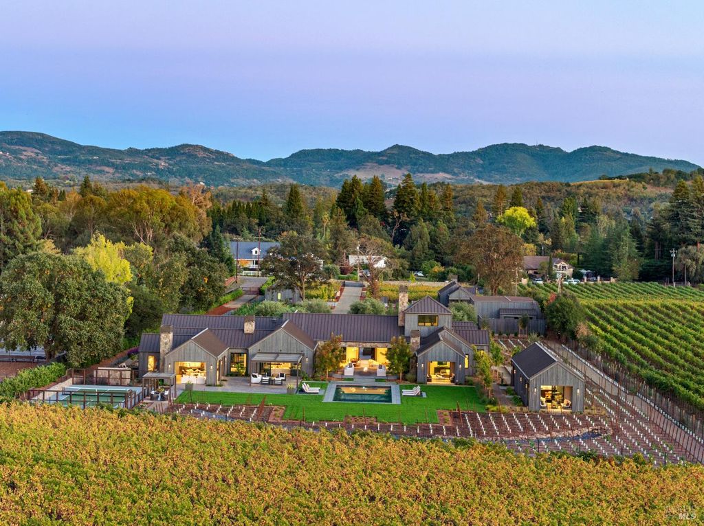 1590 McKinley Rd, Napa, CA 94558