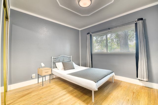 3214 Parker Street, Irving, TX 75062