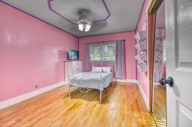 3214 Parker Street, Irving, TX 75062