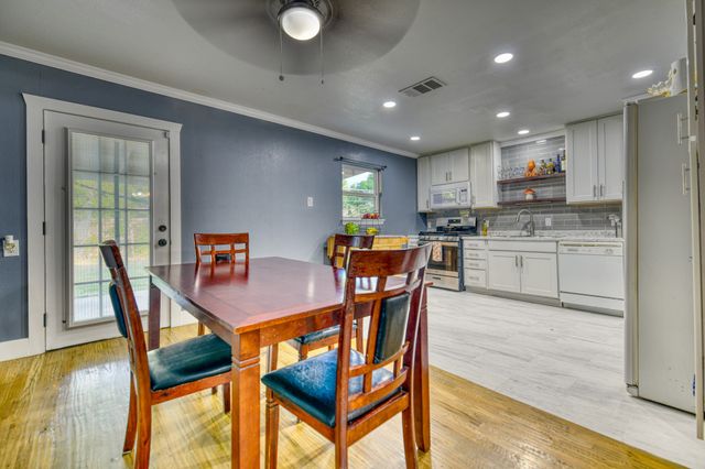 3214 Parker Street, Irving, TX 75062